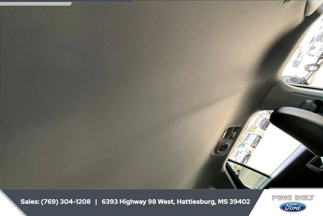 Used 2022 Ford Explorer XLT w/ Equipment Group 202A image 16