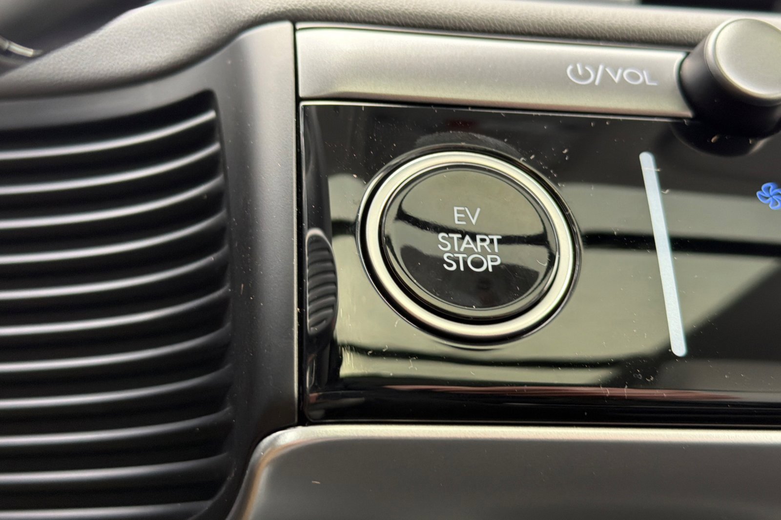 New 2026 Hyundai Ioniq 5 Limited image 29