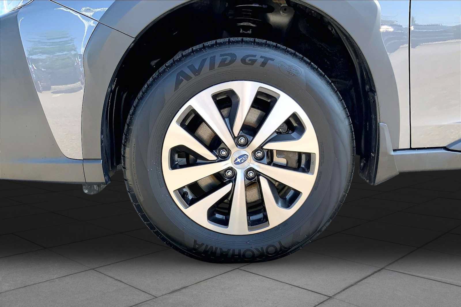 Certified 2025 Subaru Outback Premium AWD/4WD image 11