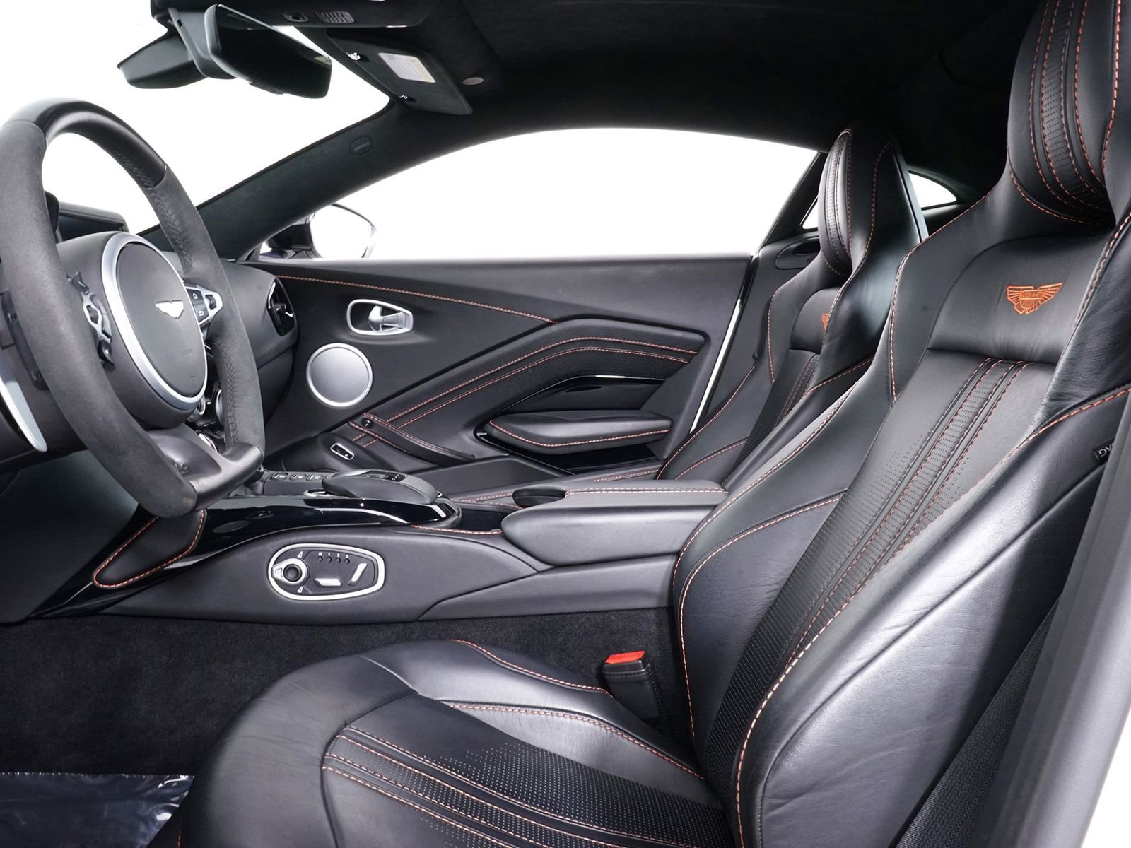 Used 2020 Aston Martin V8 Vantage Coupe image 5