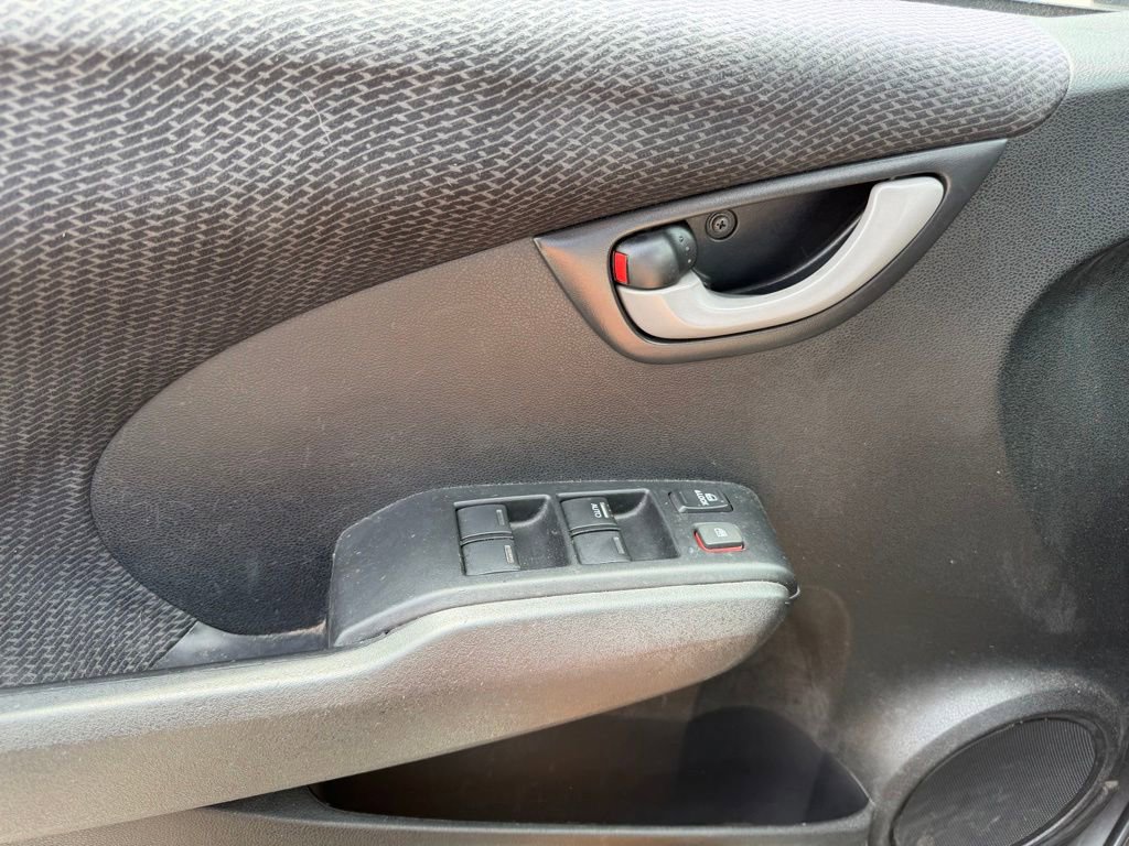 Used 2013 Honda Fit Sport image 25