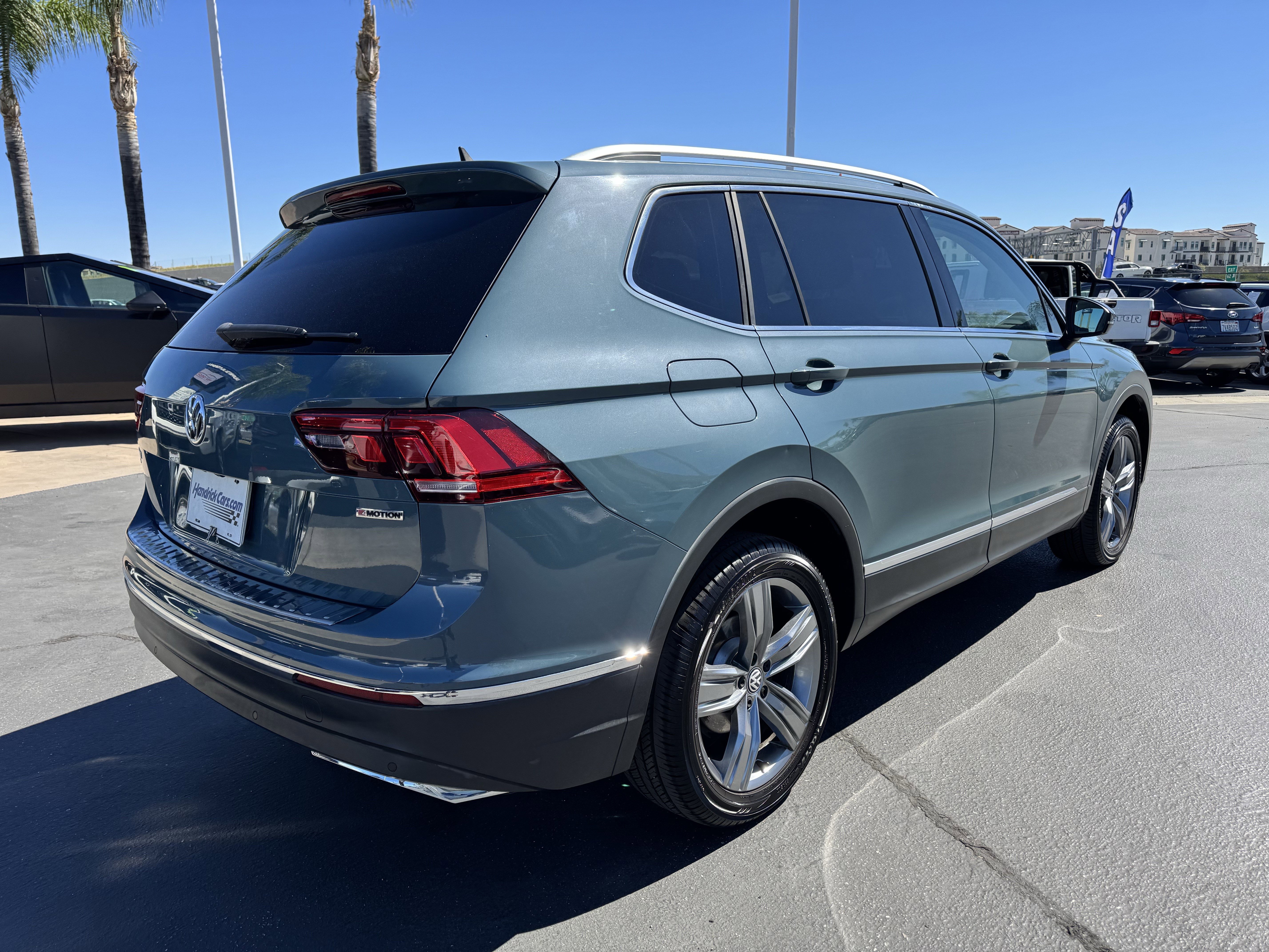 Used 2020 Volkswagen Tiguan SEL image 10