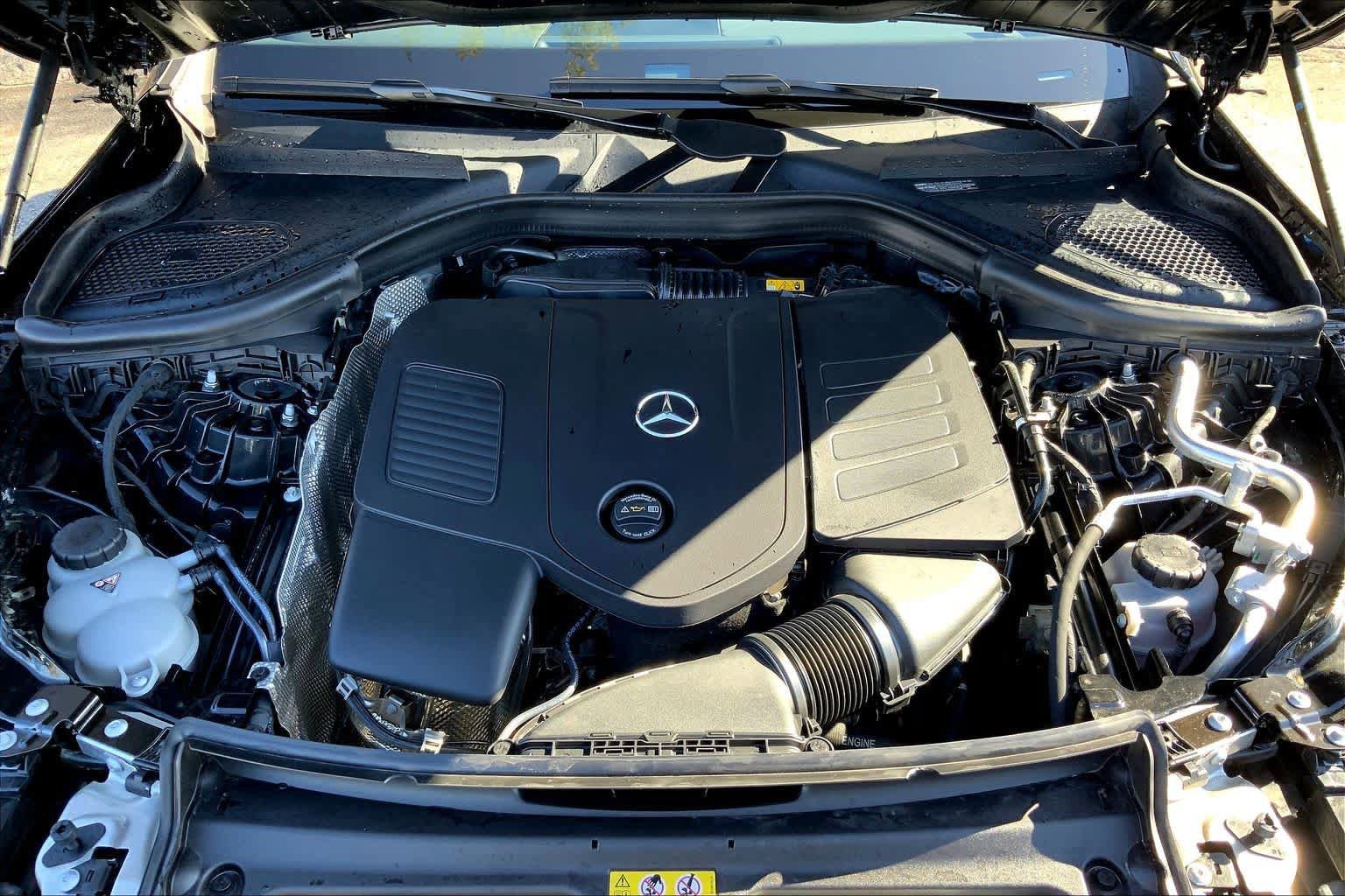 Certified 2024 Mercedes-Benz GLC 300 4MATIC image 32