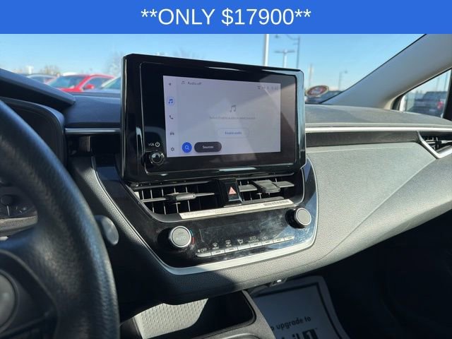 Used 2024 Toyota Corolla LE image 28