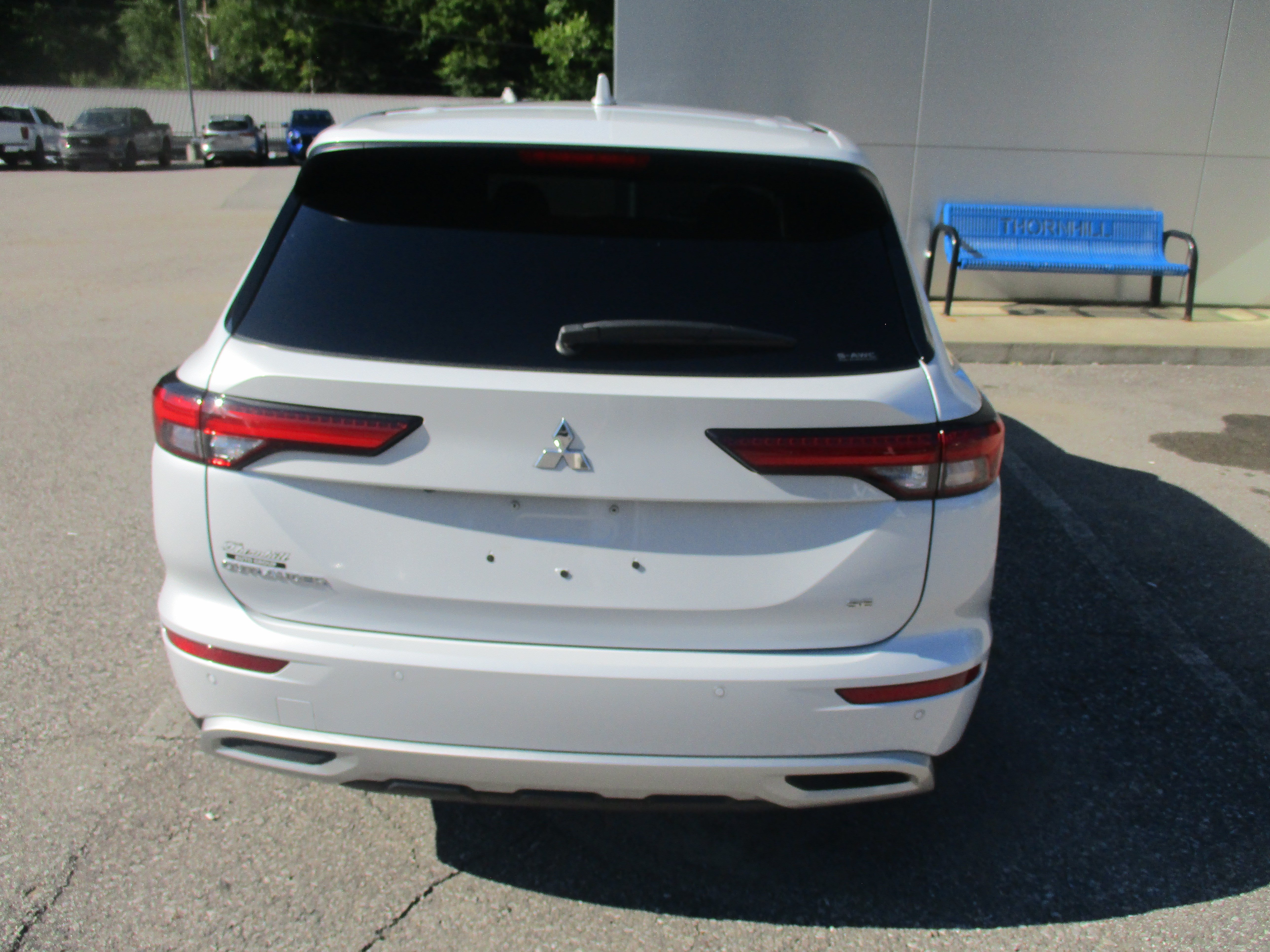 Used 2023 Mitsubishi Outlander SE AWD/4WD image 5