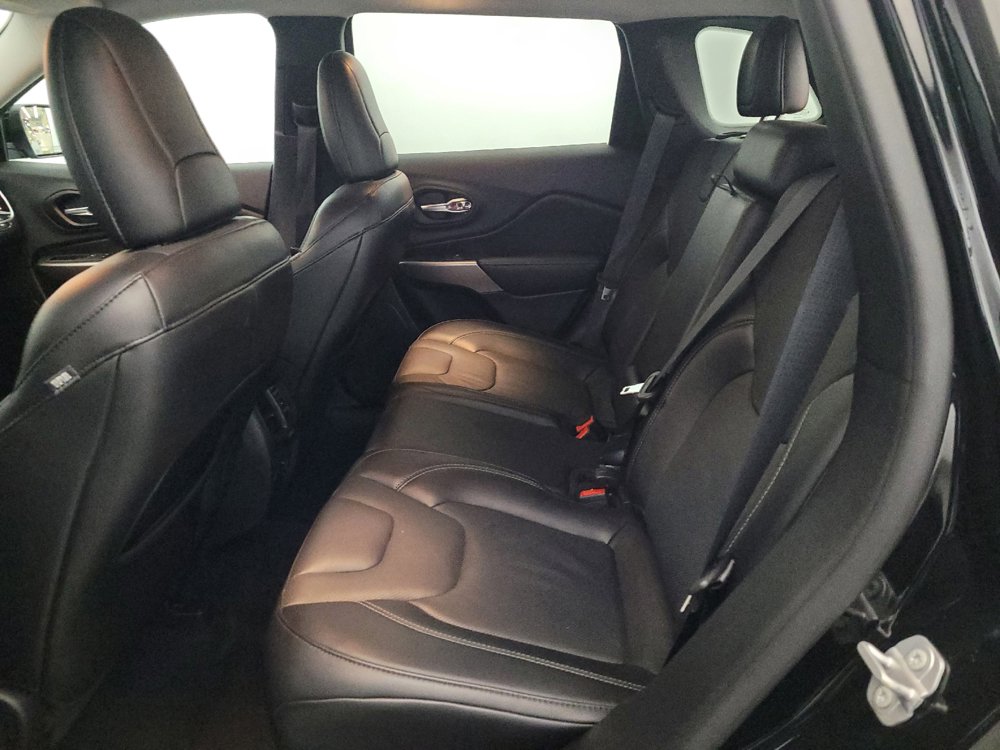 Used 2021 Jeep Cherokee Limited AWD/4WD image 18