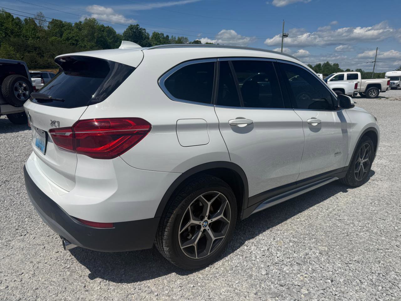 Used 2018 BMW X1 sDrive28i FWD image 3