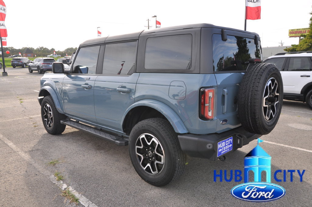 Used 2023 Ford Bronco Outer Banks AWD/4WD image 3