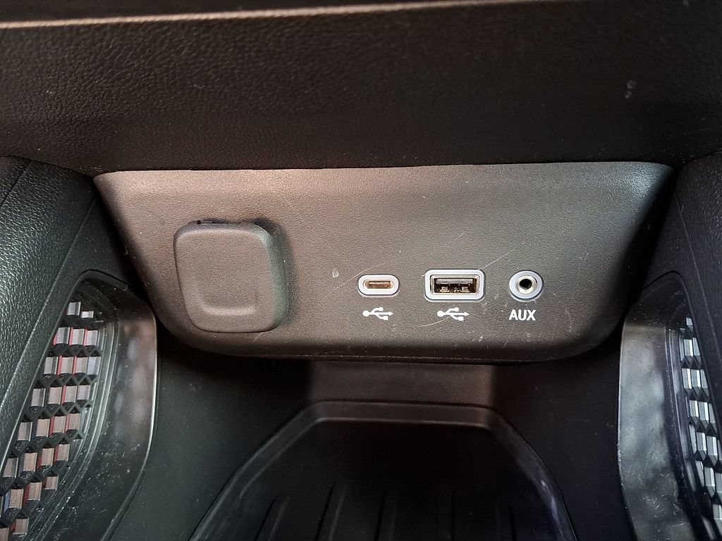 Certified 2023 Chevrolet TrailBlazer RS w/ Convenience Package AWD/4WD image 25
