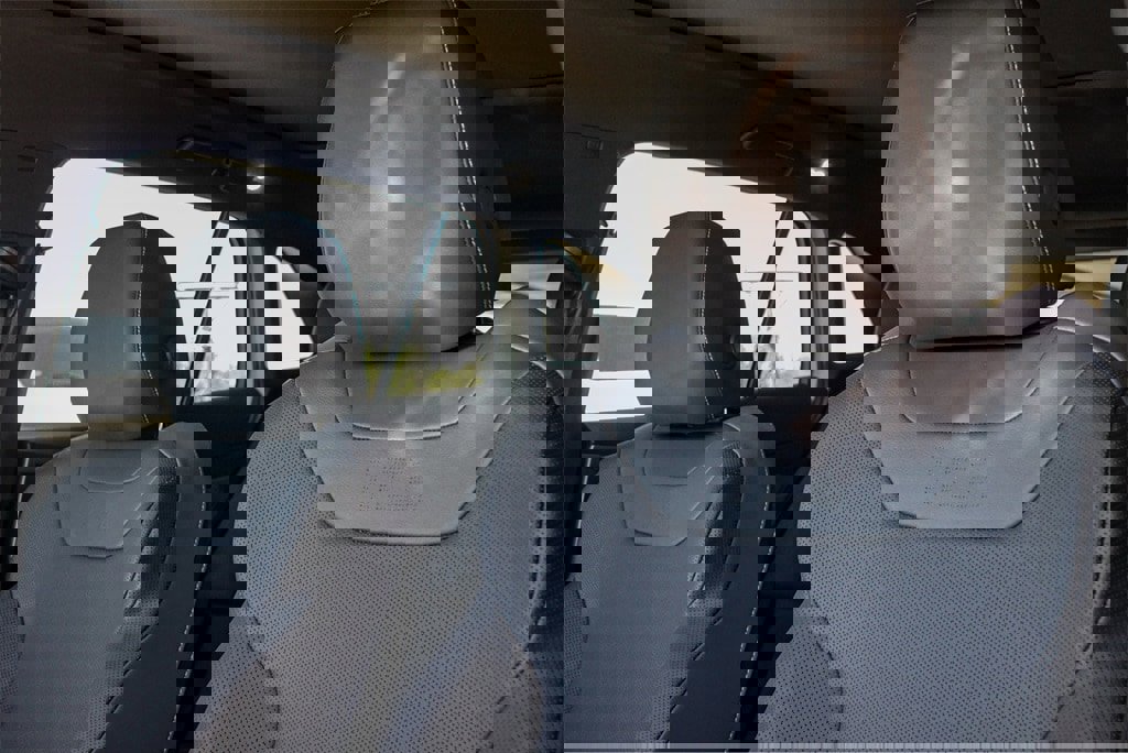 New 2025 Volkswagen ID.4 Pro S Plus image 11