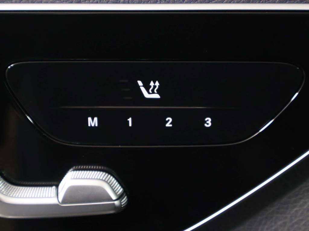 Used 2023 Mercedes-Benz C 300 C 300 image 31