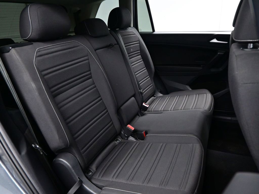 Used 2022 Volkswagen Tiguan S image 34