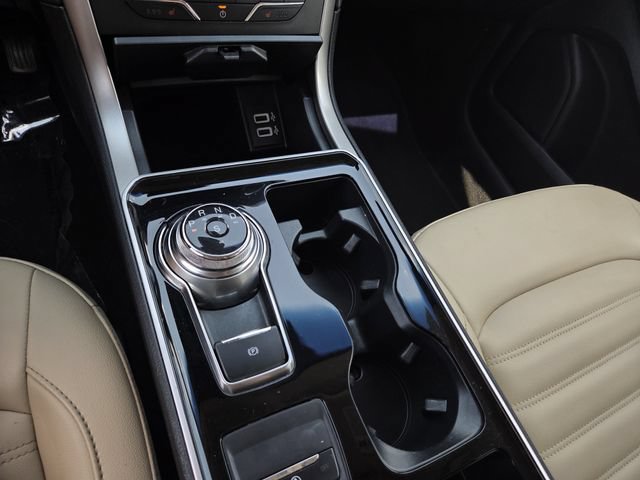 Used 2020 Ford Edge SEL FWD image 12