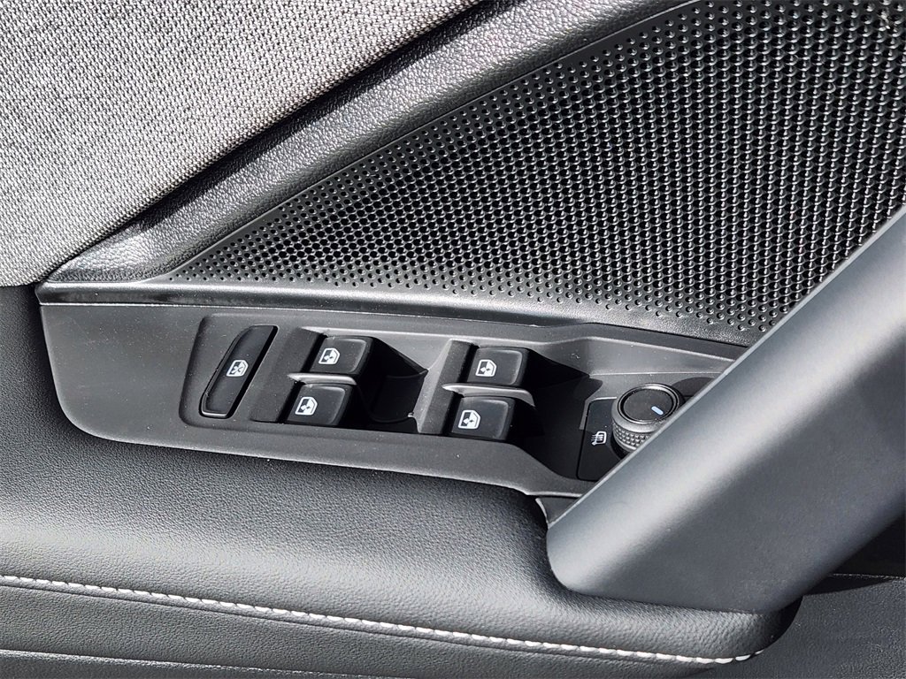 New 2026 Volkswagen Tiguan S image 4