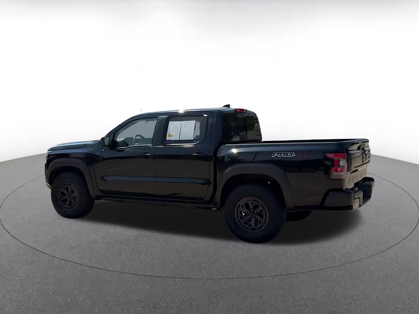 Used 2026 Nissan Frontier PRO-4X AWD/4WD image 9