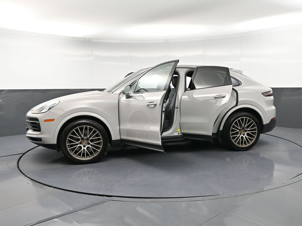 Certified 2023 Porsche Cayenne Platinum Edition AWD/4WD image 35