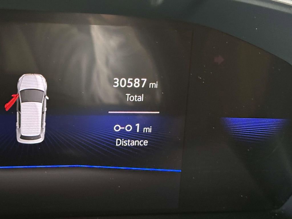 Used 2024 Volkswagen Tiguan SE AWD/4WD image 29