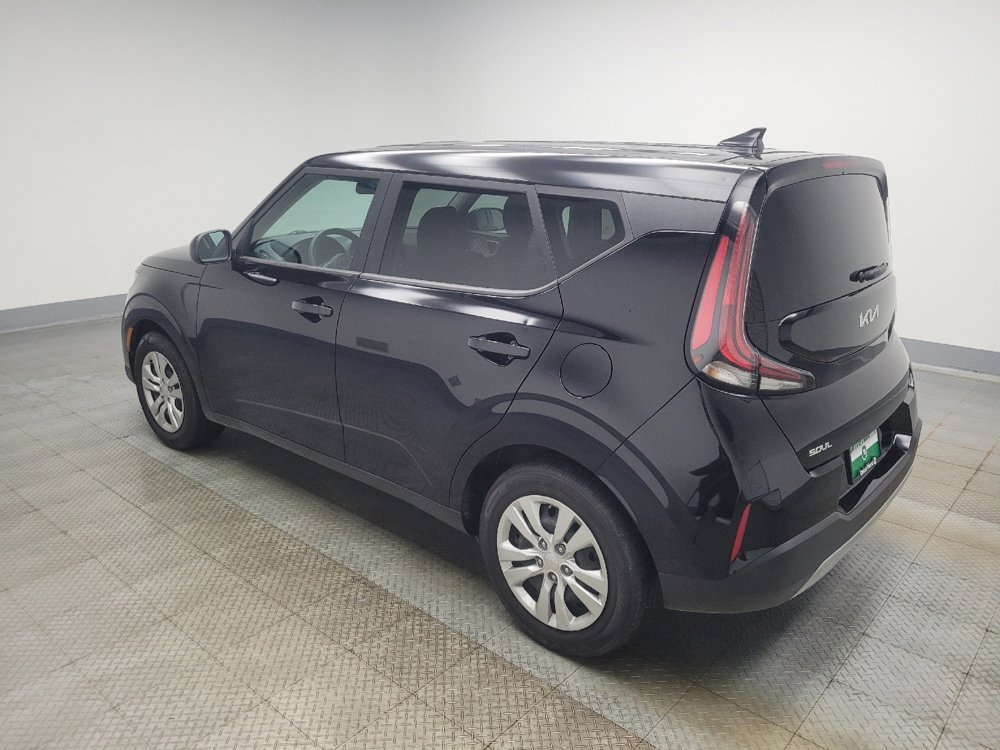 Used 2023 Kia Soul LX image 3