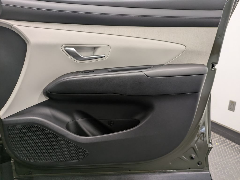 Certified 2025 Hyundai Tucson SEL AWD/4WD image 27