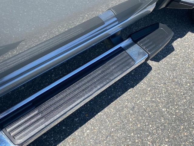 Used 2024 Chevrolet Silverado 2500 LT image 21