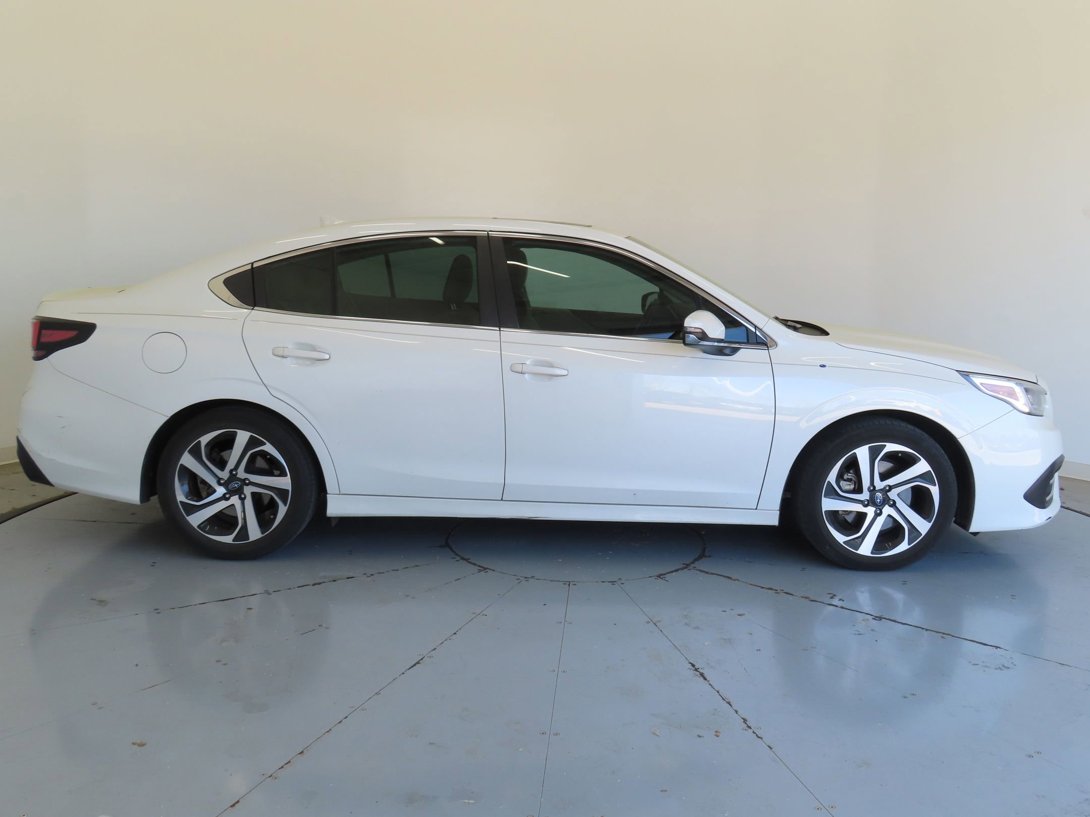 Certified 2022 Subaru Legacy Limited image 2