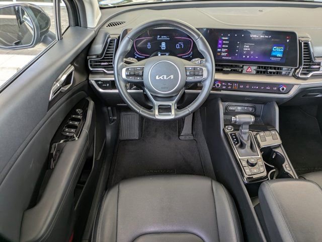 Used 2023 Kia Sportage EX image 16