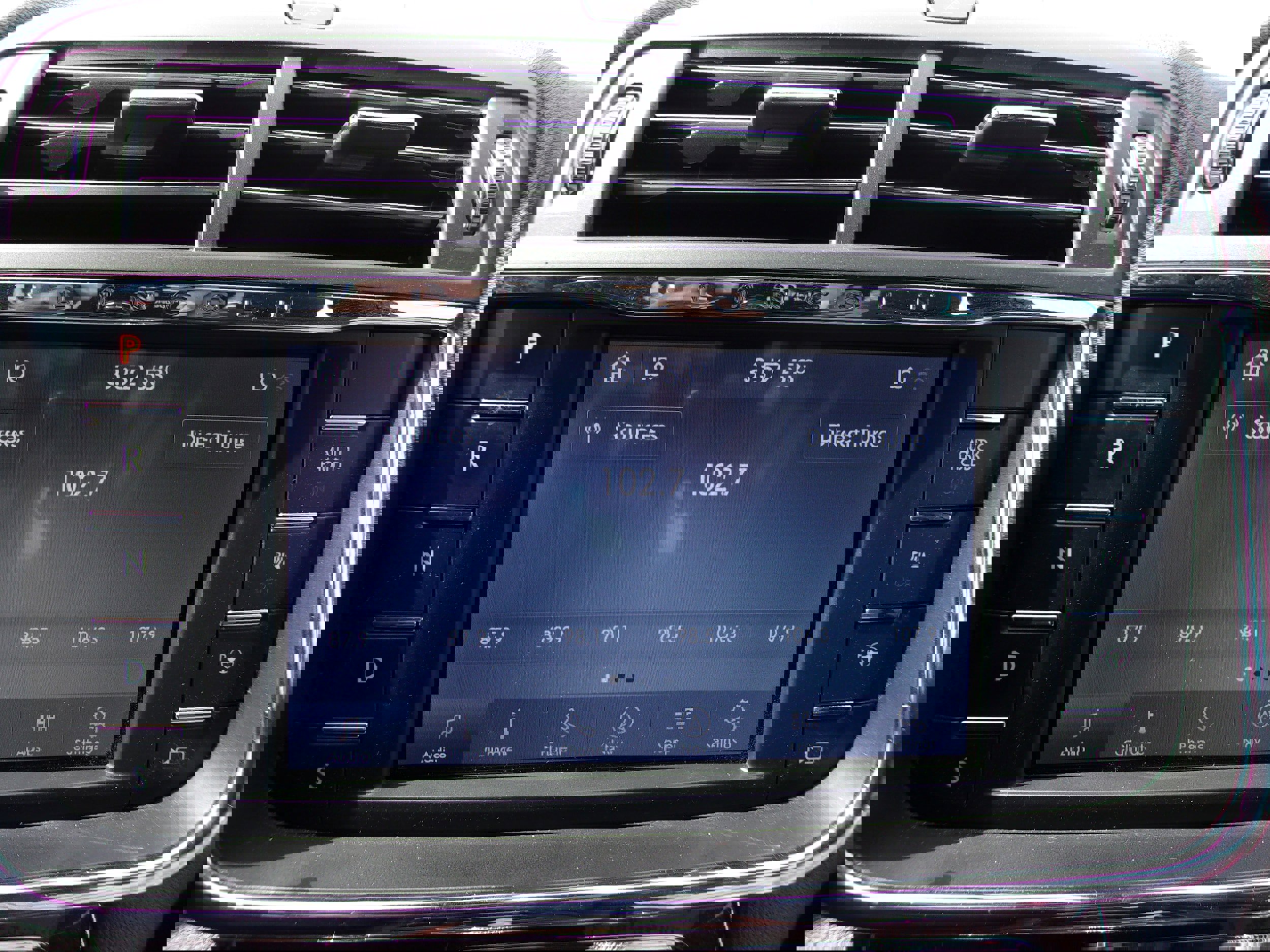 Used 2020 Lincoln Continental Reserve w/ Luxury Package image 16