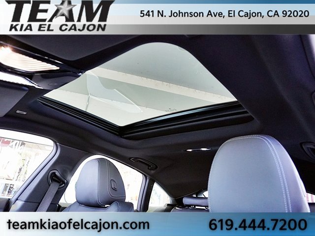 Used 2025 BMW i4 eDrive40 image 16