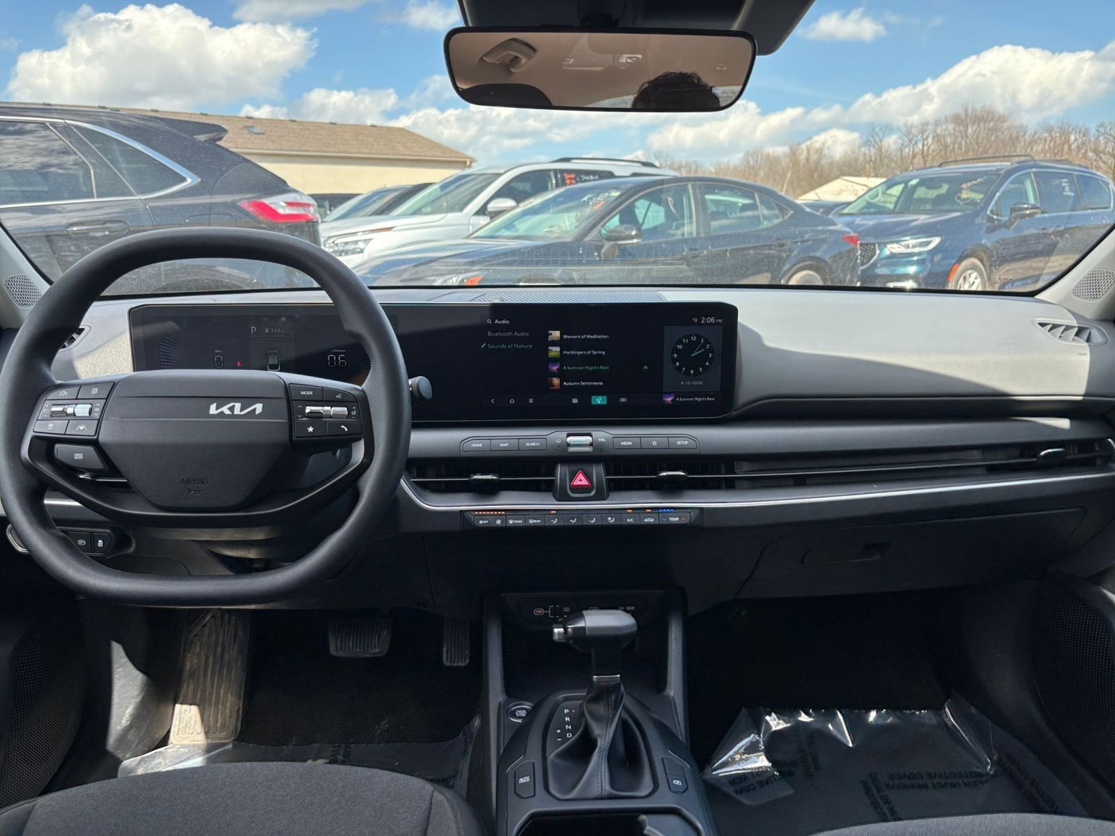 Used 2025 Kia K4 FWD image 33