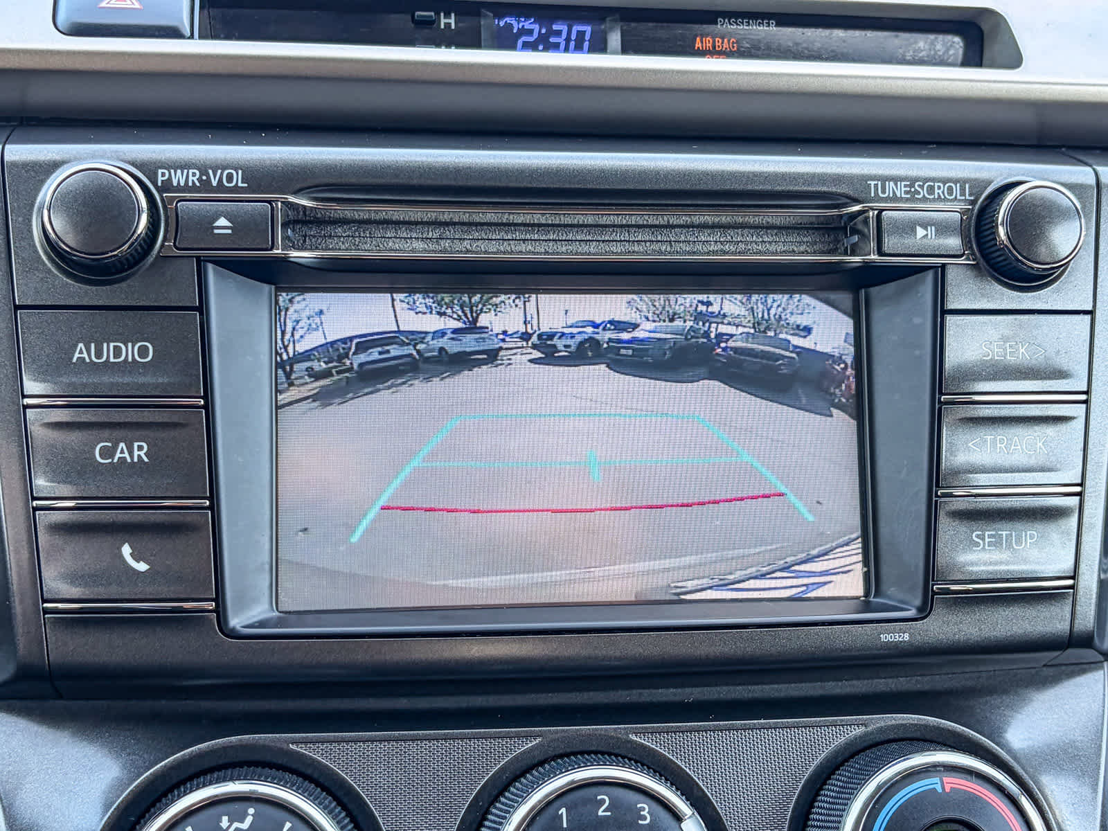 Used 2015 Toyota RAV4 LE image 22