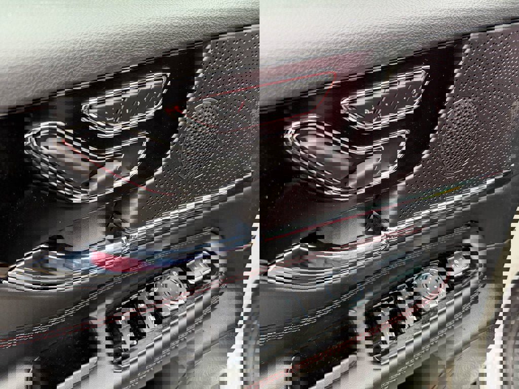 New 2026 Lincoln Corsair Grand Touring image 13