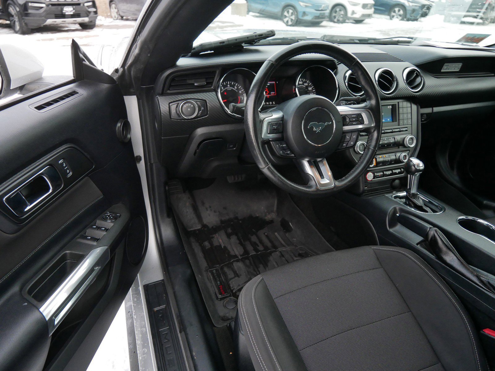 Used 2016 Ford Mustang Convertible image 12