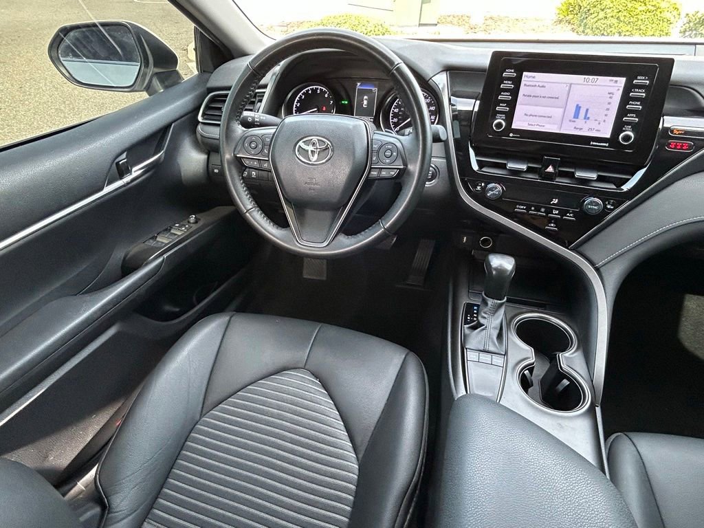 Used 2023 Toyota Camry SE w/ Convenience Package FWD image 9