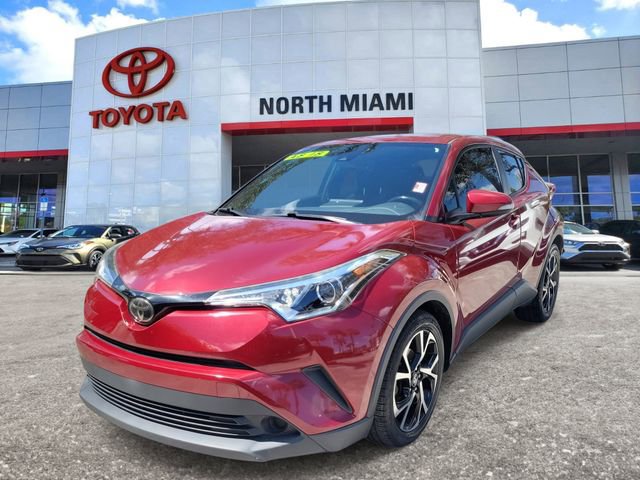 Used 2018 Toyota C-HR XLE image 2