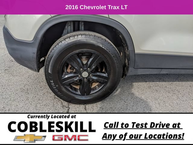 Used 2016 Chevrolet Trax LT w/ LT Convenience Package AWD/4WD image 34