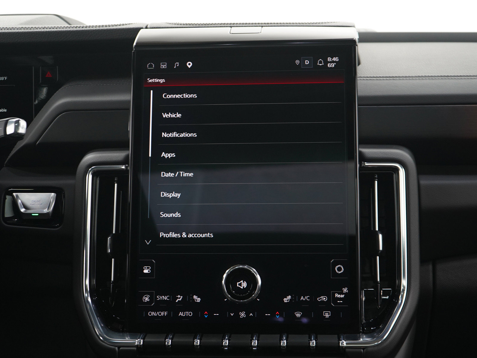 Used 2025 GMC Yukon XL Denali w/ Denali Reserve Package AWD/4WD image 18