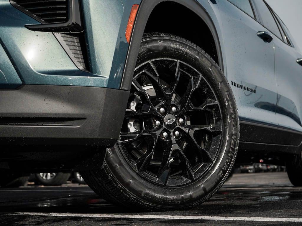New 2026 Chevrolet Traverse LT w/ Midnight/Sport Edition image 6