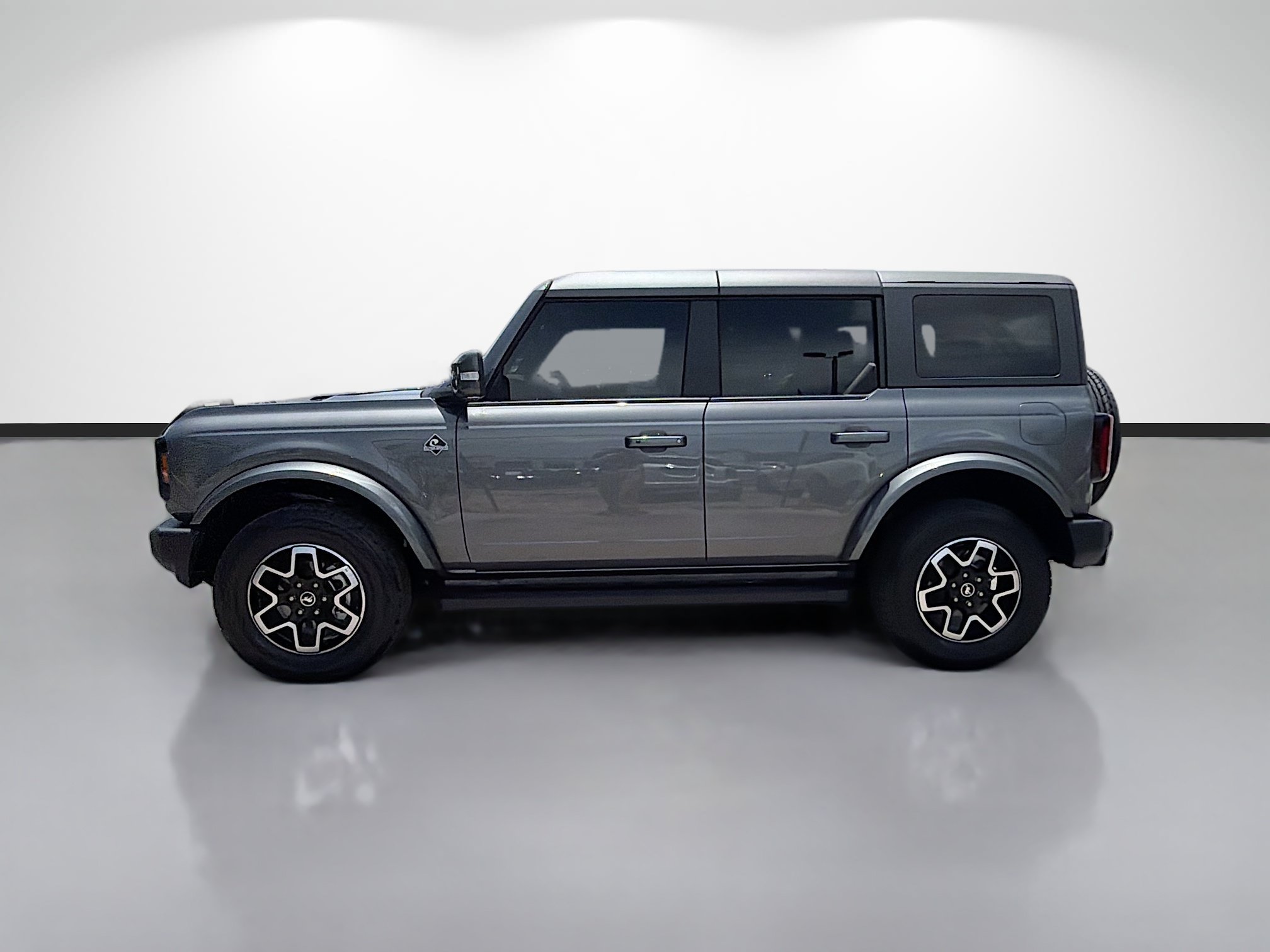 Used 2024 Ford Bronco Outer Banks AWD/4WD image 6
