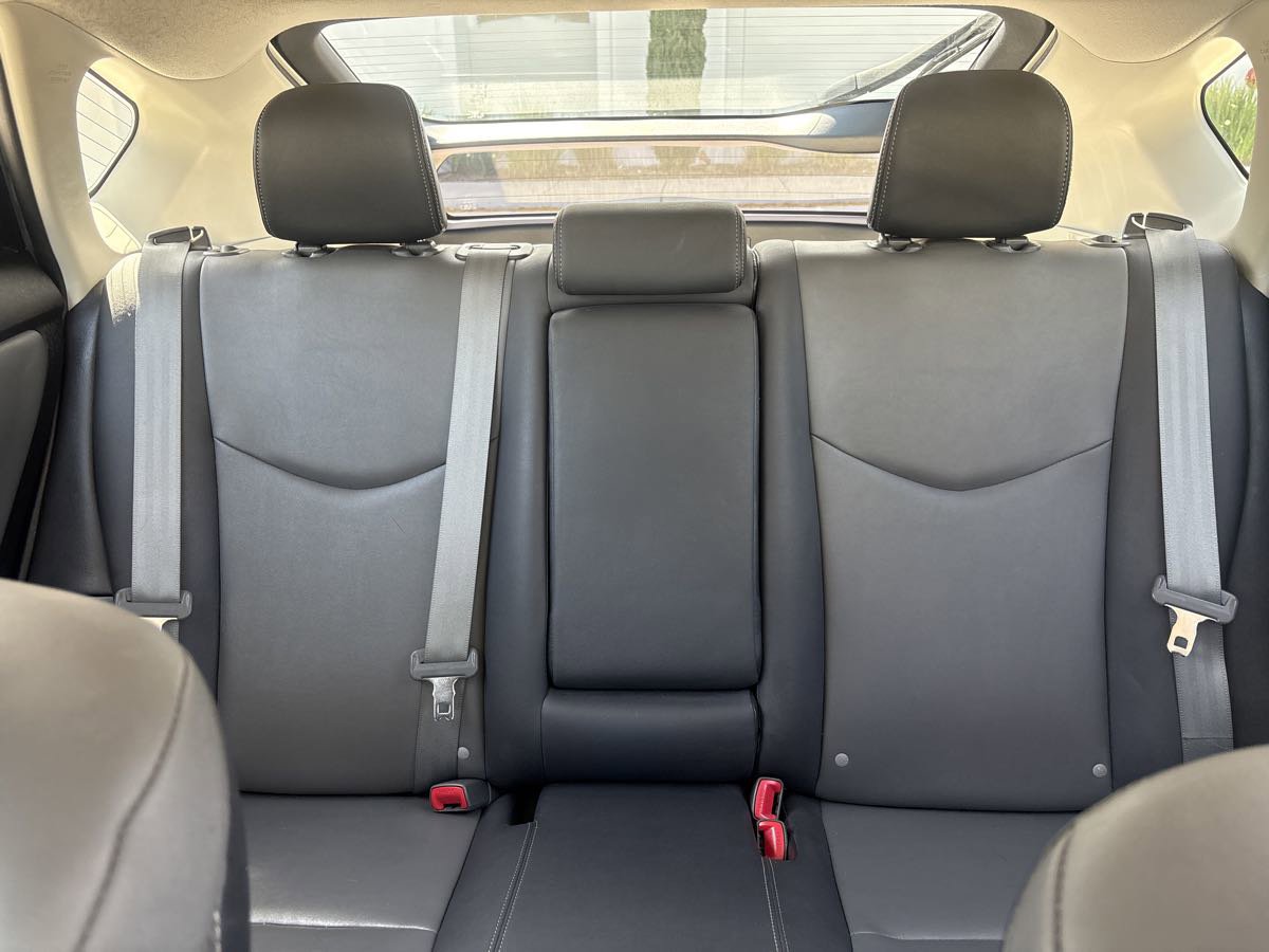 Used 2012 Toyota Prius Four w/ Deluxe Solar Roof Pkg FWD image 28