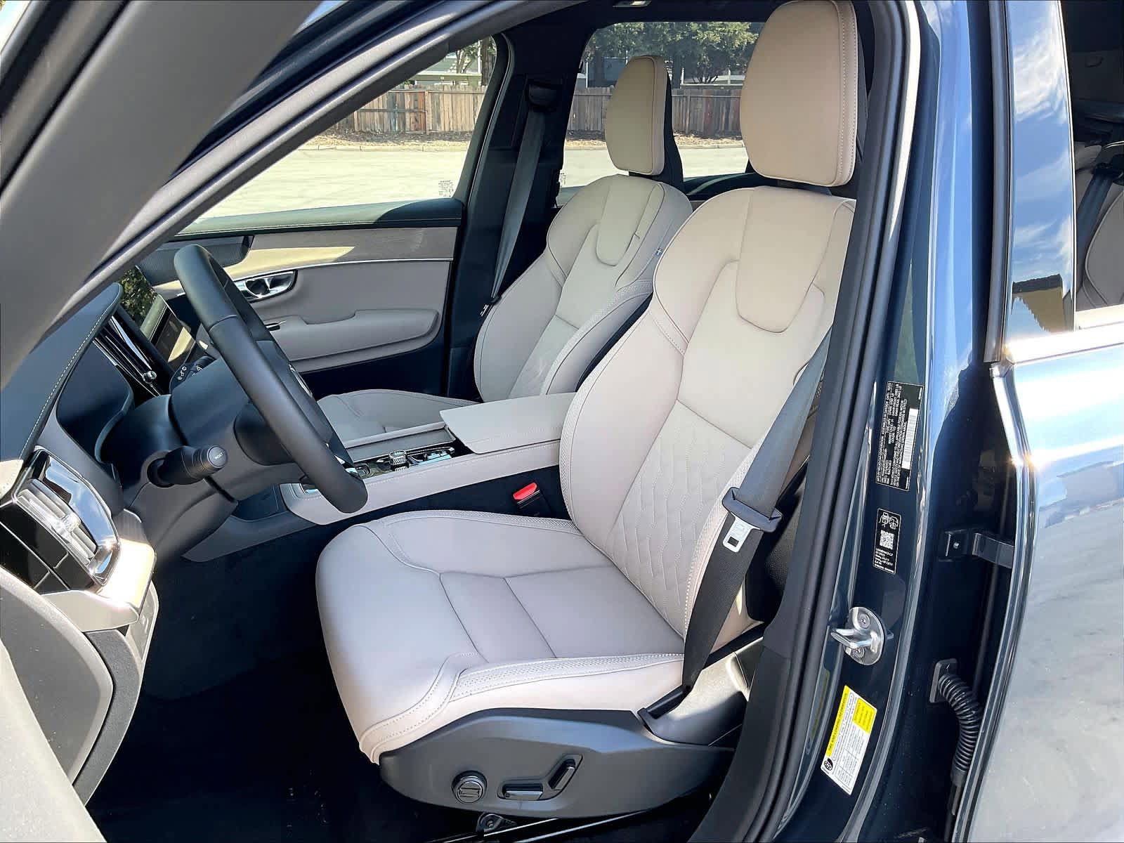 New 2026 Volvo XC90 B5 Plus w/ Protection Package AWD/4WD image 11