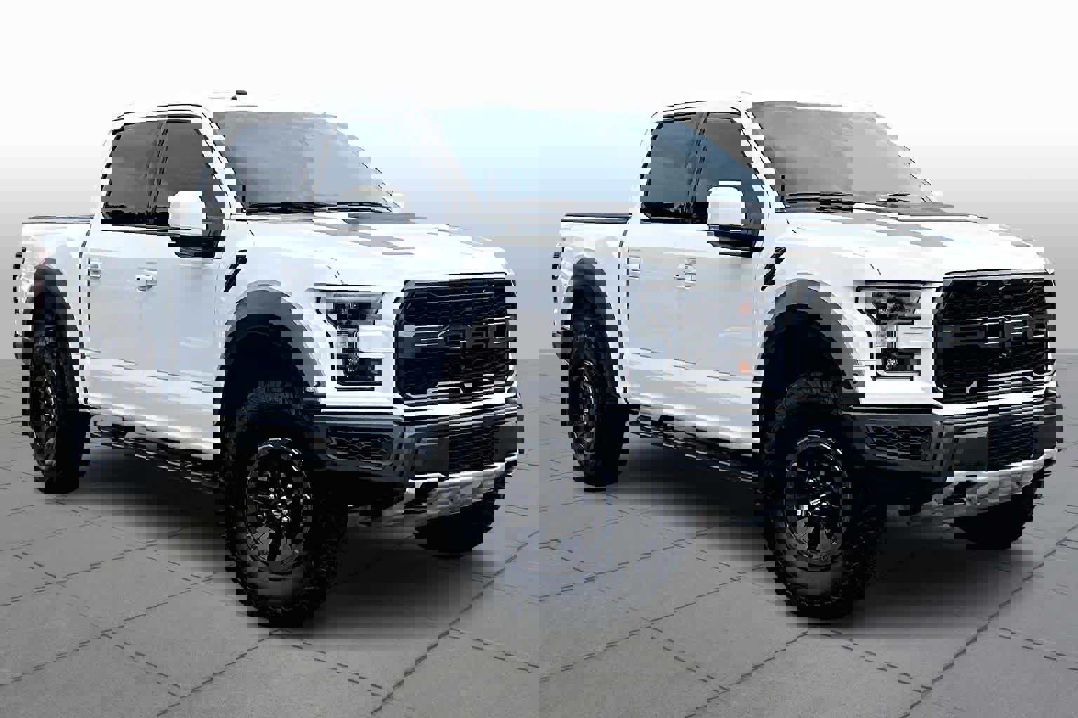 Used 2017 Ford F150 Raptor w/ Equipment Group 802A Luxury image 3