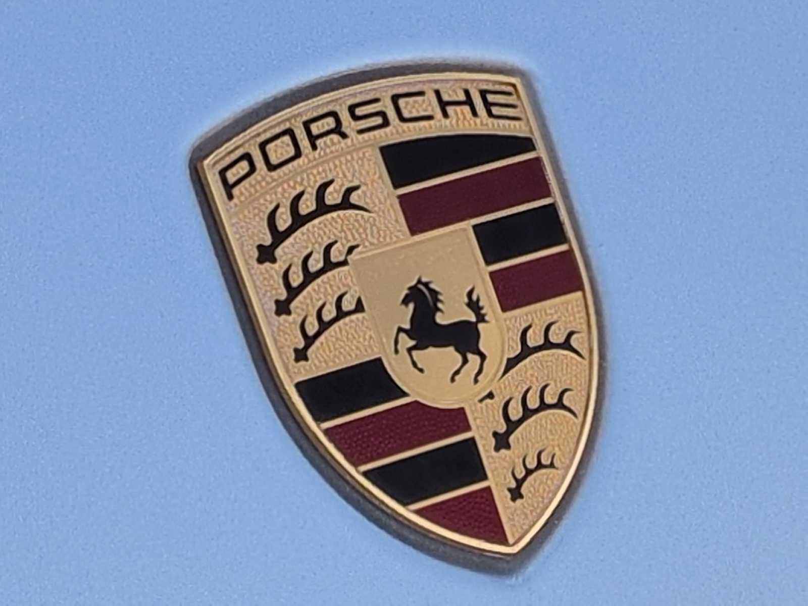 Used 2016 Porsche Cayman image 12