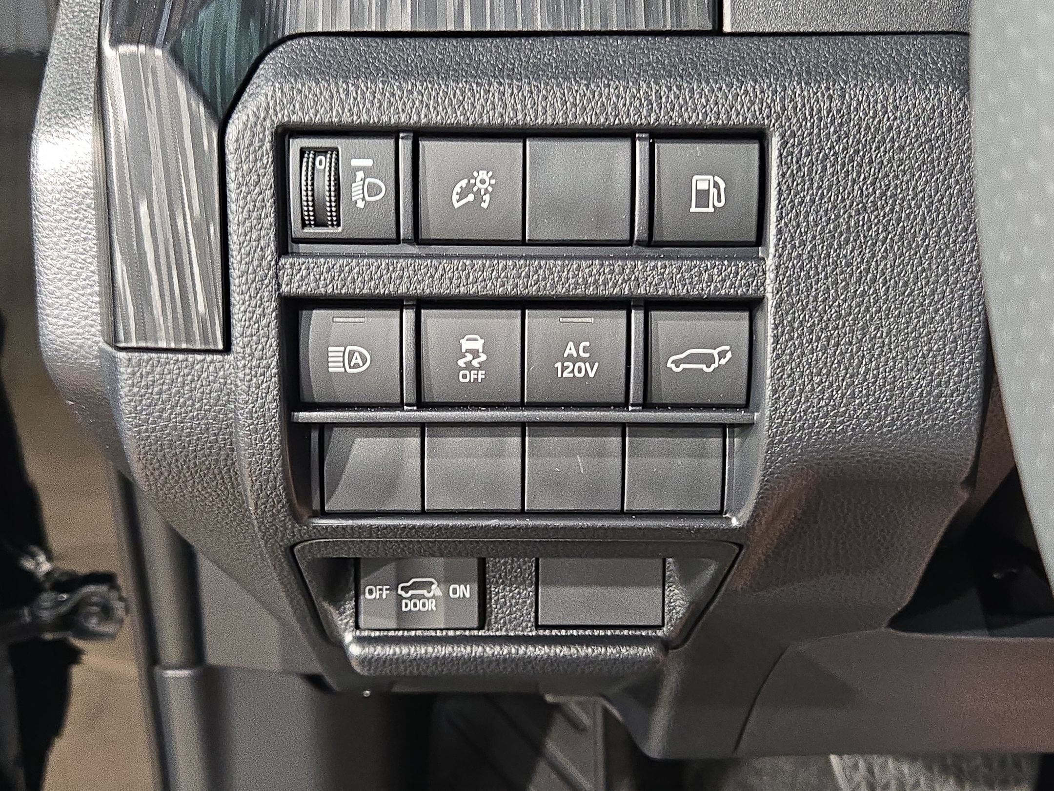 New 2026 Toyota 4Runner Platinum AWD/4WD image 18
