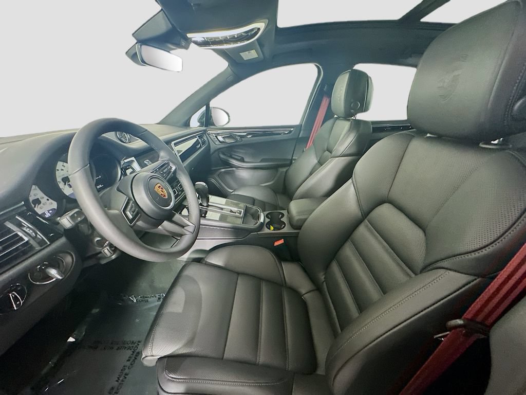New 2026 Porsche Macan S AWD/4WD image 5