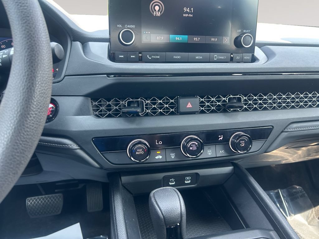 Certified 2023 Honda Accord LX image 9