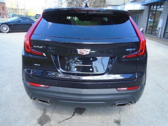Used 2023 Cadillac XT4 Luxury w/ Cold Weather Package AWD/4WD image 5