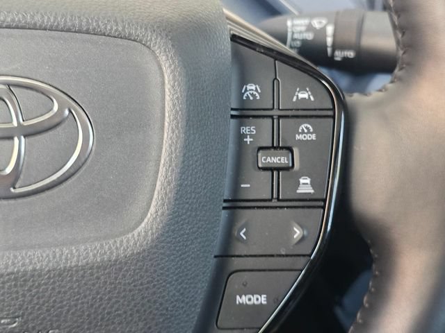 Used 2024 Toyota Prius XLE FWD image 28
