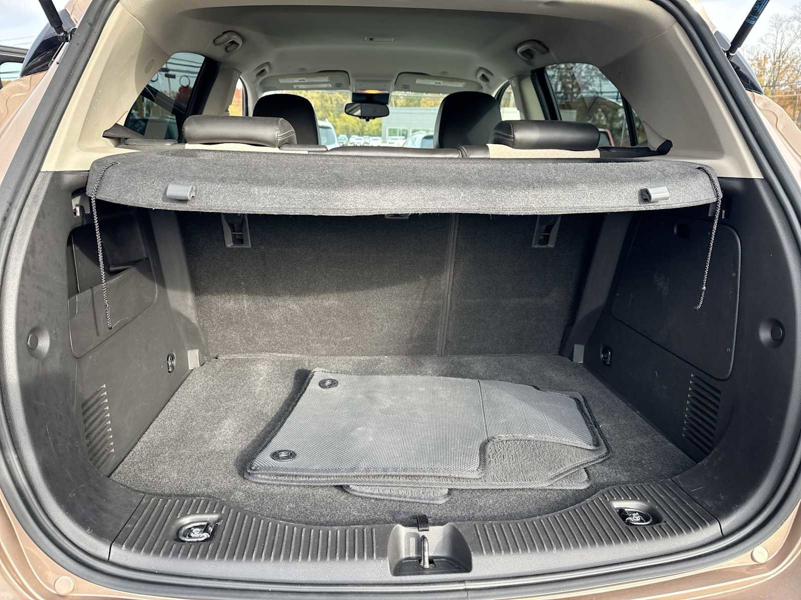 Used 2019 Buick Encore Sport Touring image 31