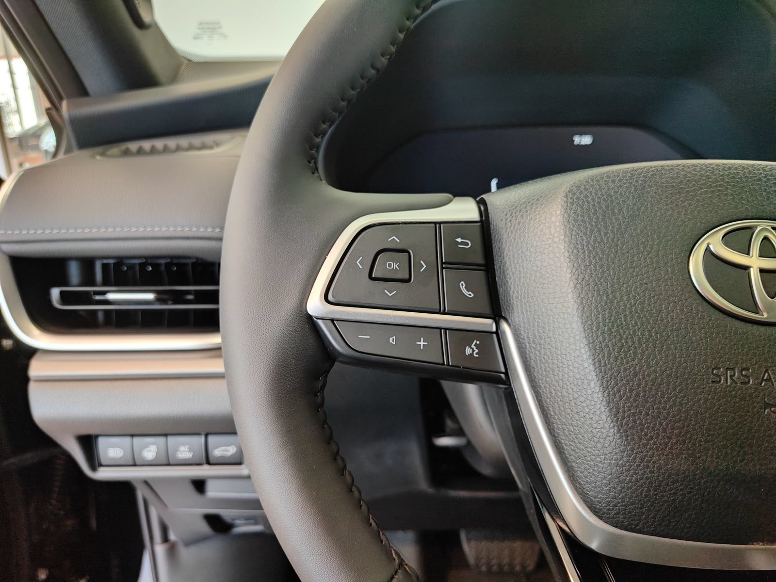 New 2026 Toyota Grand Highlander AWD Hybrid image 24