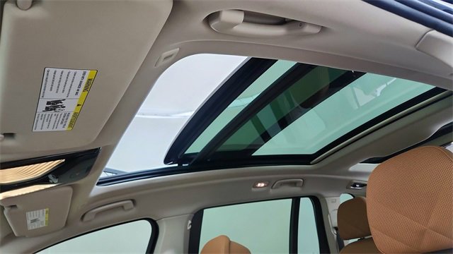 Used 2025 BMW X7 xDrive40i w/ Executive Package image 60